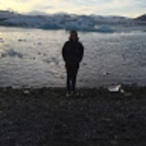 Meet your Posher, Alma